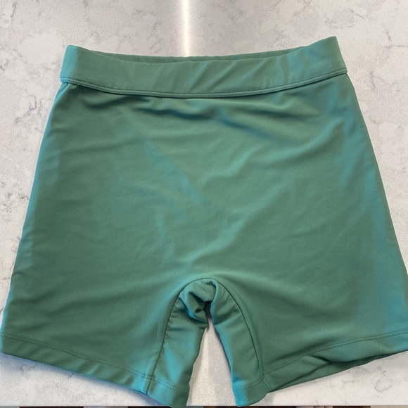 Mikoh swimsuit, cambria top size S and balan bottom size S - Picture 12 of 15